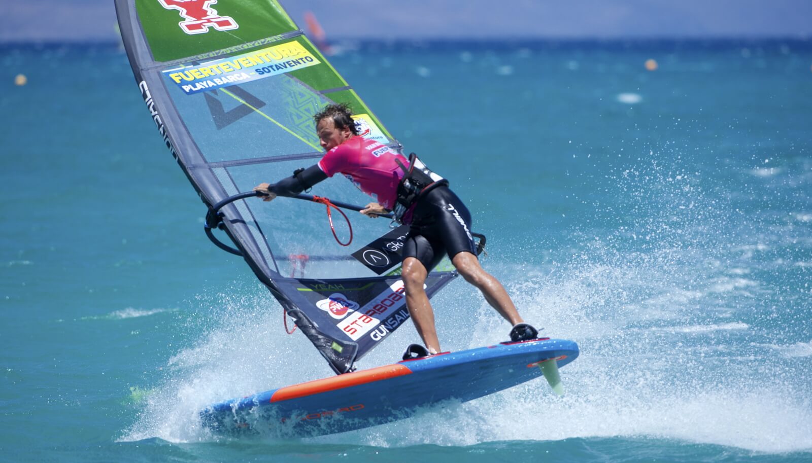 Mistrzostwa Świata w windsurfingu fot. EPA/Carlos de Saa 