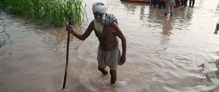 Powódź w Indiach fot. EPA/STR