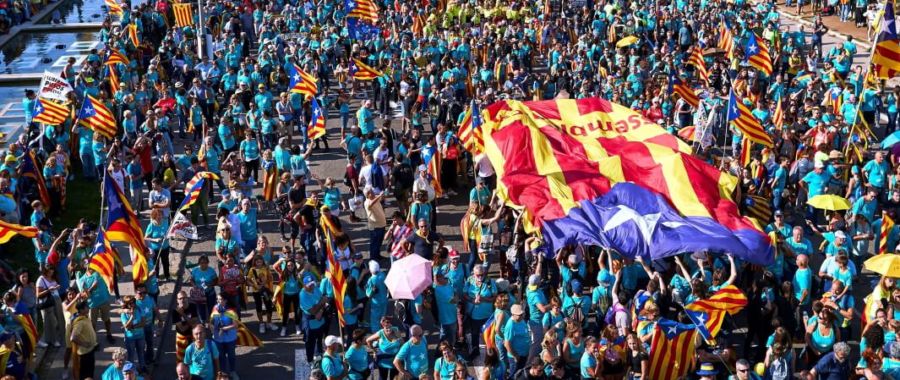 Dzień niepodległości Katalonii fot. EPA/Alejandro Garcia