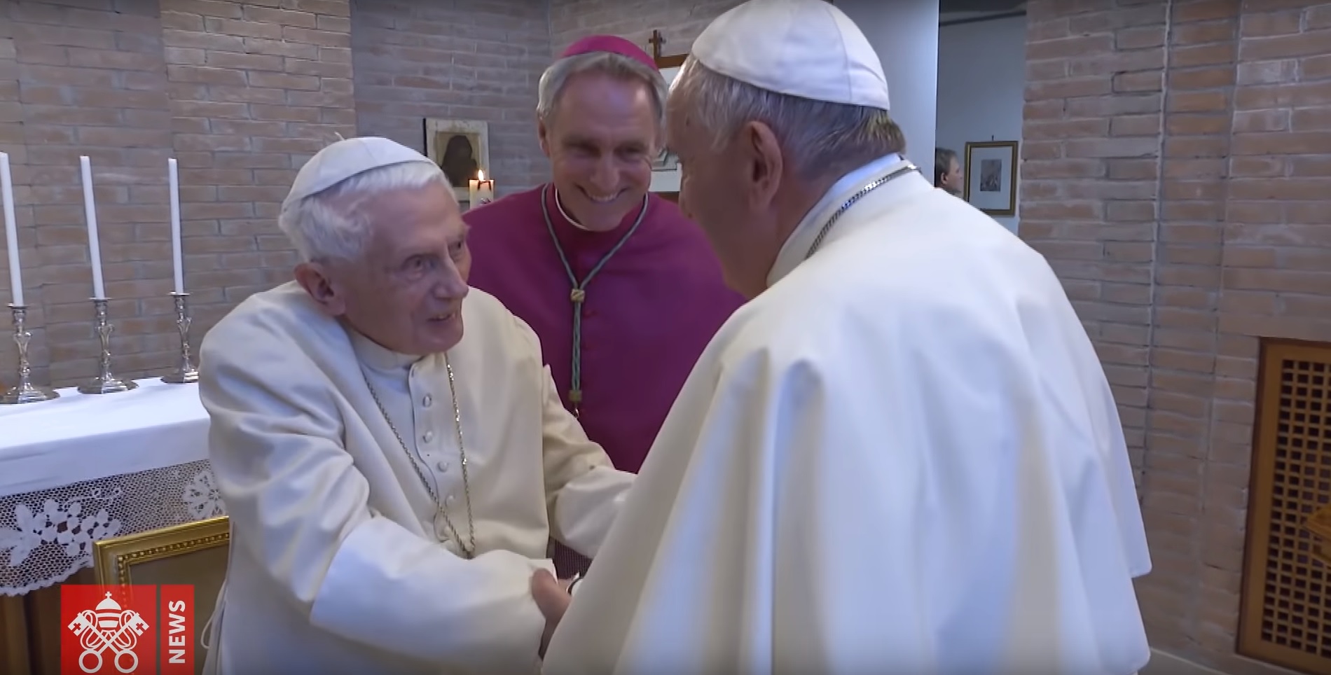 Benedykt XVI i papież Franciszek