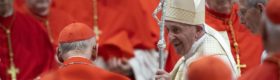 Franciszek z nowymi kardynałami fot. EPA/CLAUDIO PERI