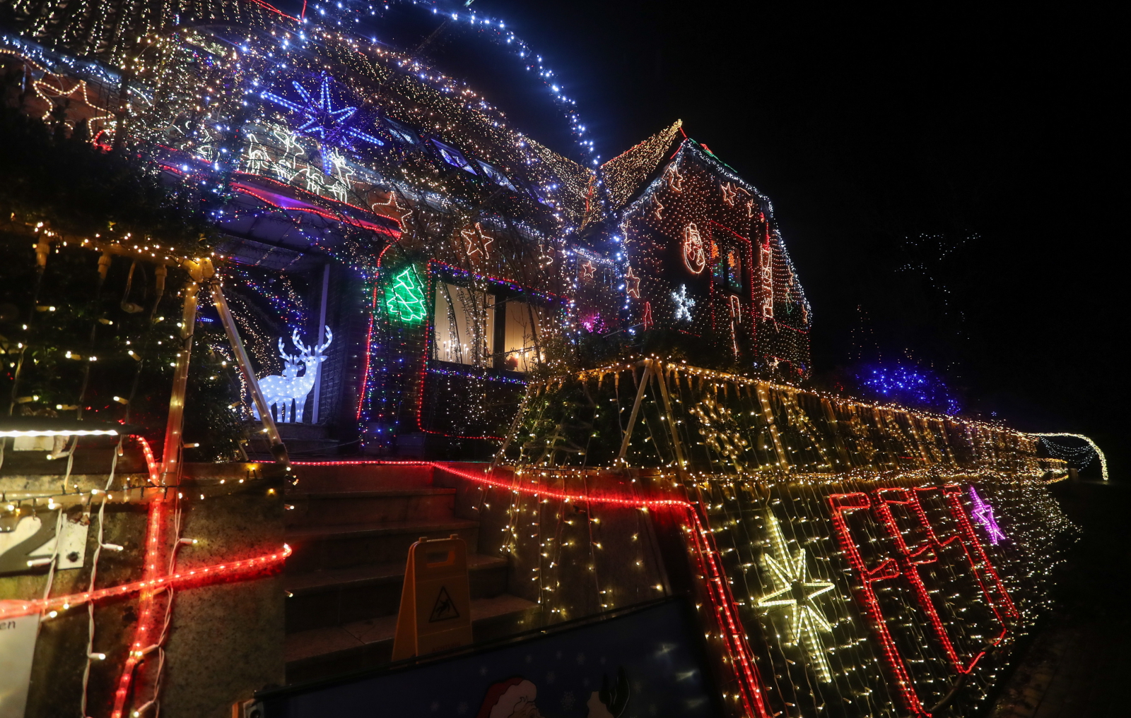 Iluminacje świąteczne rodziny Vogt z Calle, Niemcy Fot. PAP/EPA/FOCKE STRANGMANN