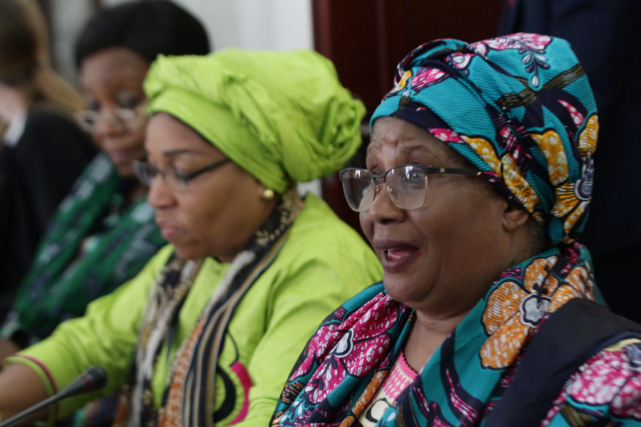 Była prezydent Malawii, dr Joyce Banda podczas konferencji otwierającej Międzynarodowy Dzień Kobiet w Liberii , fot. EPA/AHMED JALLANZO