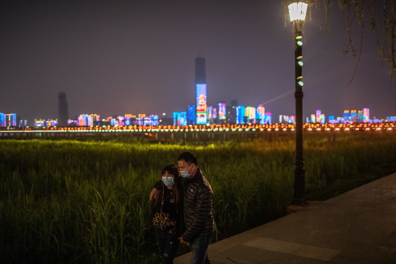 Wuhan, teraz. Fot. EPA/ROMAN PILIPEY 