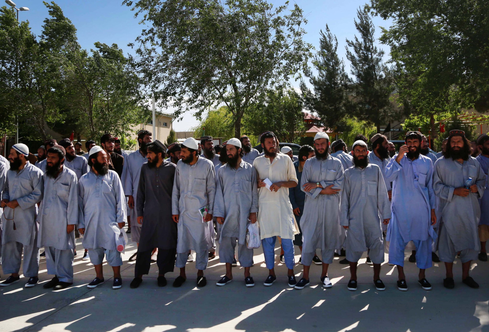 Talibscy więźniowie. Fot. EPA/STR 