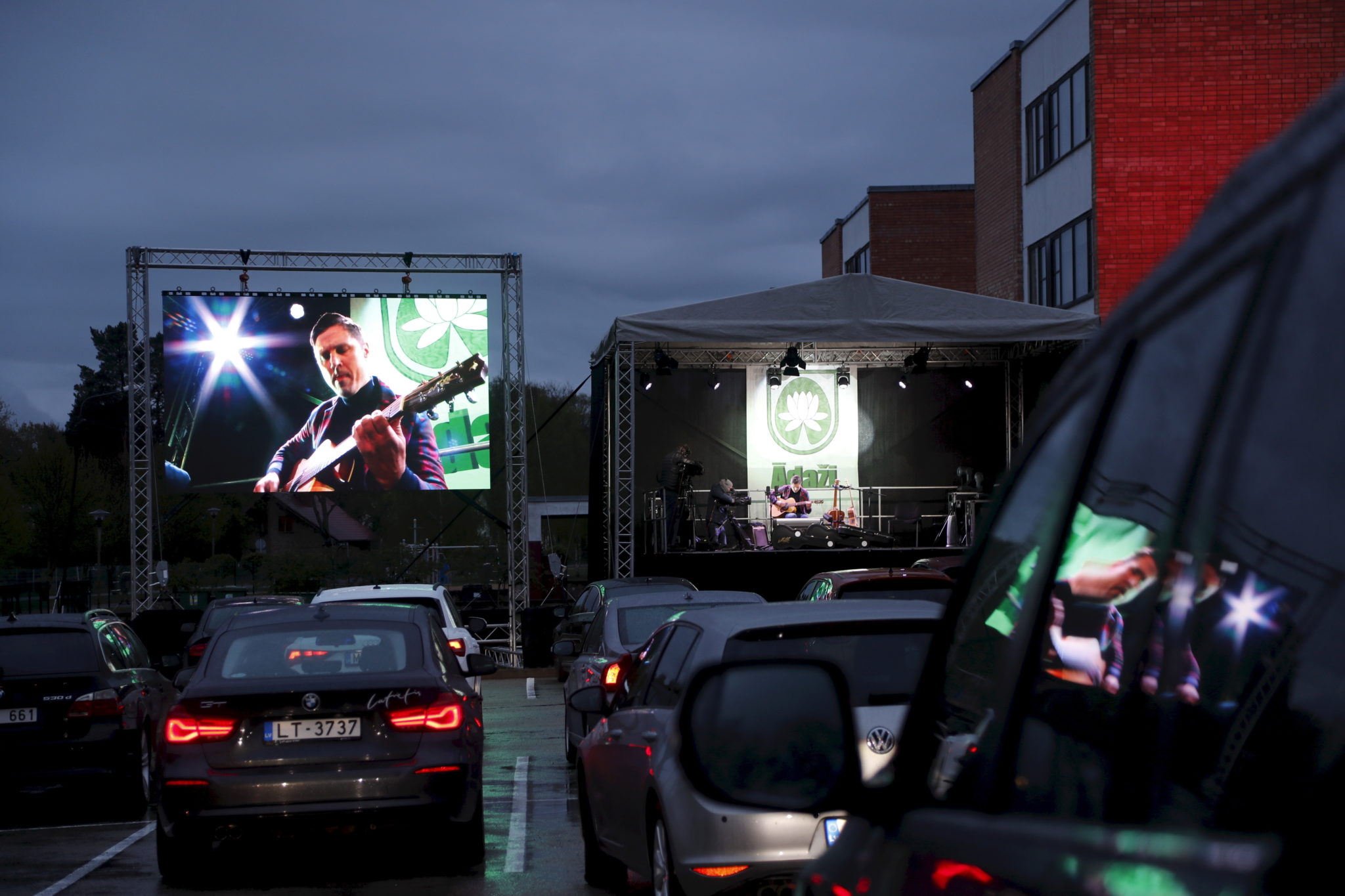 Koncert Drive-In na Łotwie, fot. EPA