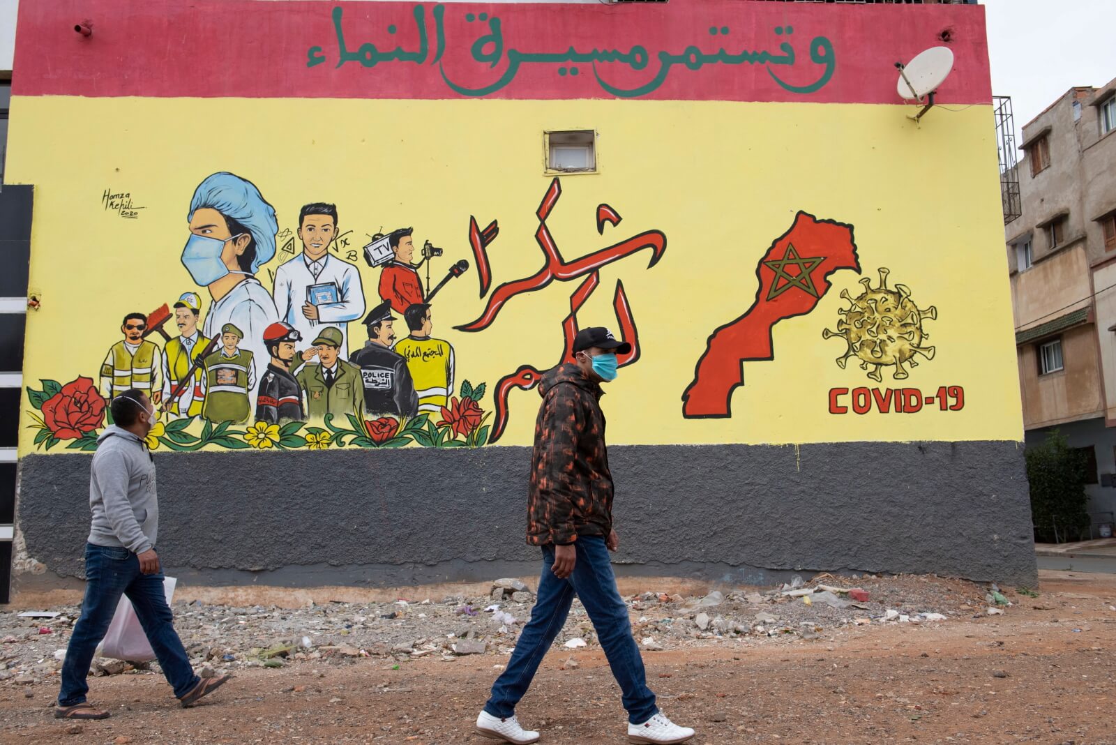 Koronawirusowe murale w Maroku fot. EPA/Jalal morchidi