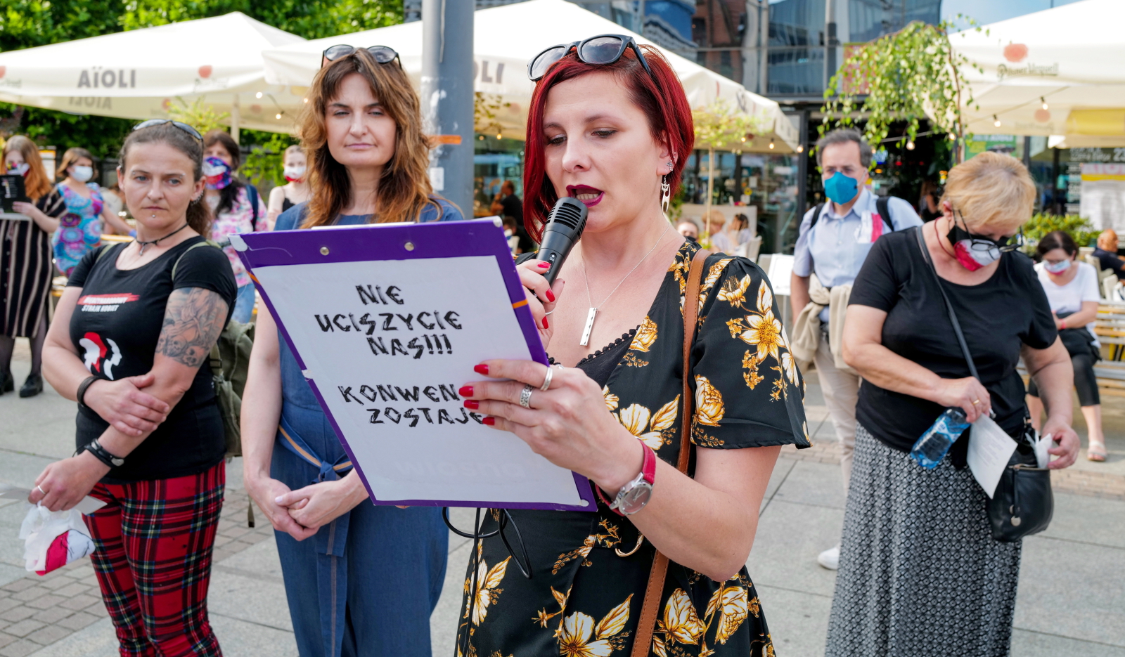 Katowice. Uczestnicy publicznego czytania Konwencji Antyprzemocowej