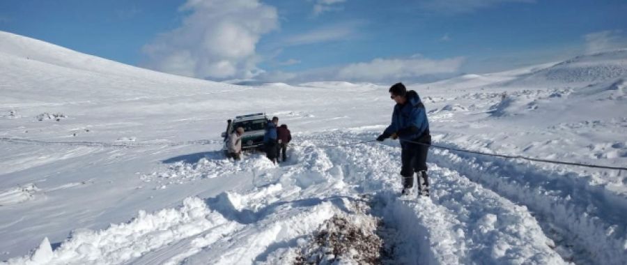 Śnieg na górskich stokach w Argentynie fot. EPA/Argentine National Gendarmerie