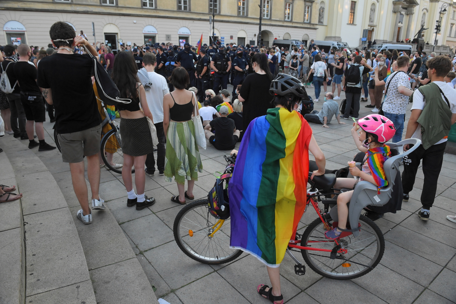 Protest środowisk LGBT w Warszawie fot. PAP/Radek Pietruszka