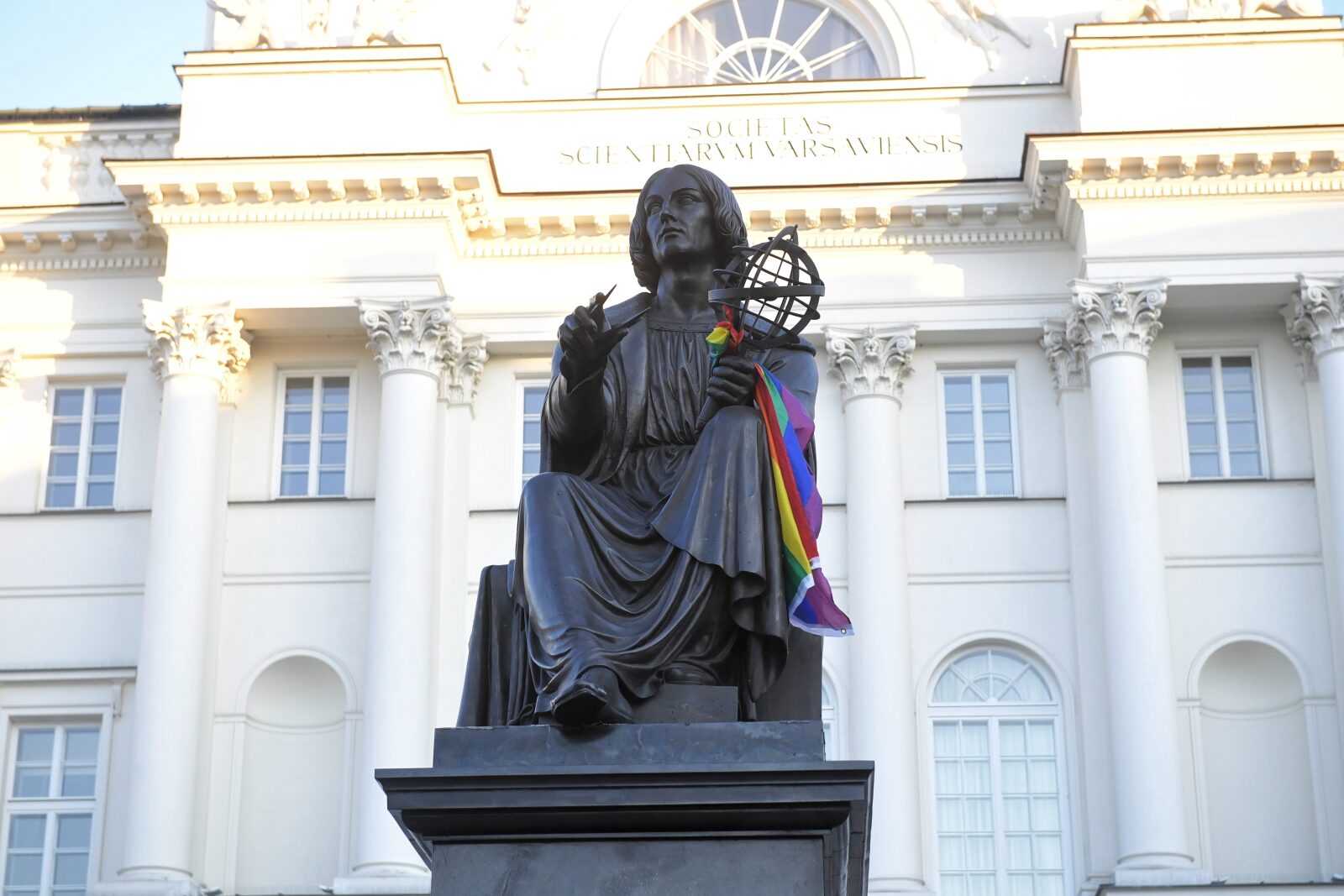 Kard. Müller atakuje promowanie w Kościele ideologii gender i relatywizowanie nauki o małżeństwie