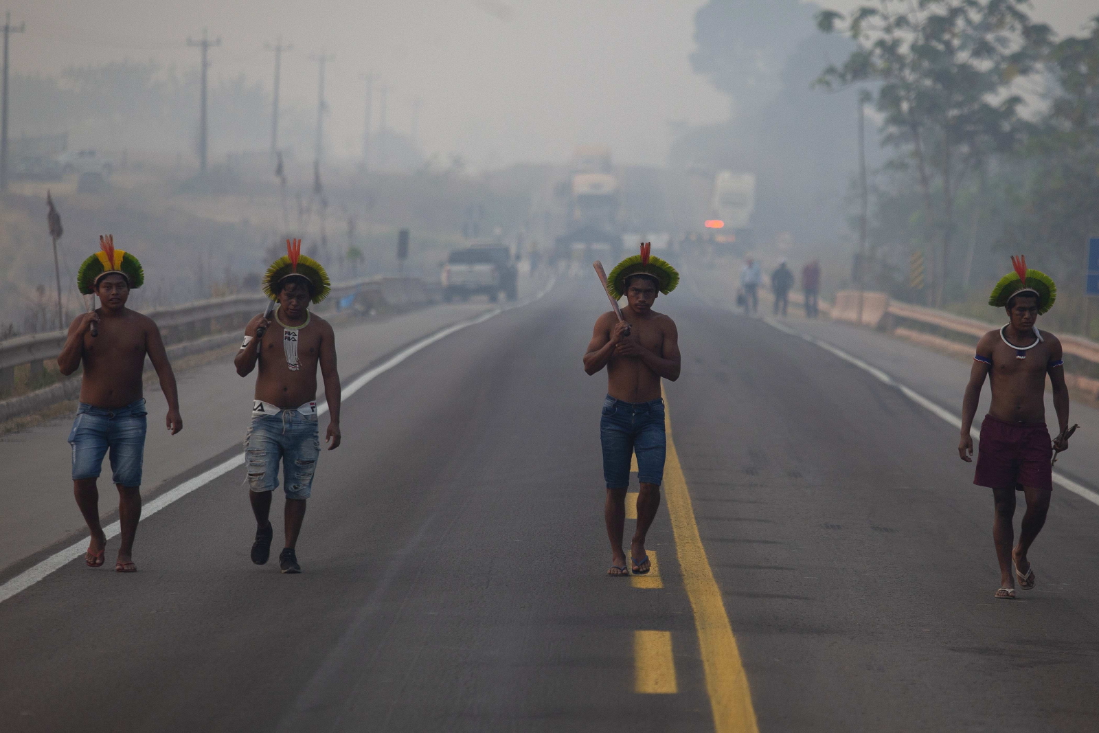 Protesty rodzimej ludności w Brazylii fot. EPA/ERNESTO CARRICO 
