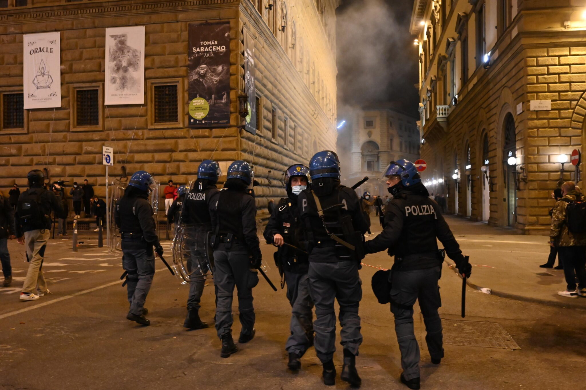 Protesty w Bolonii, fot EPA/CLAUDIO GIOVANNINI 