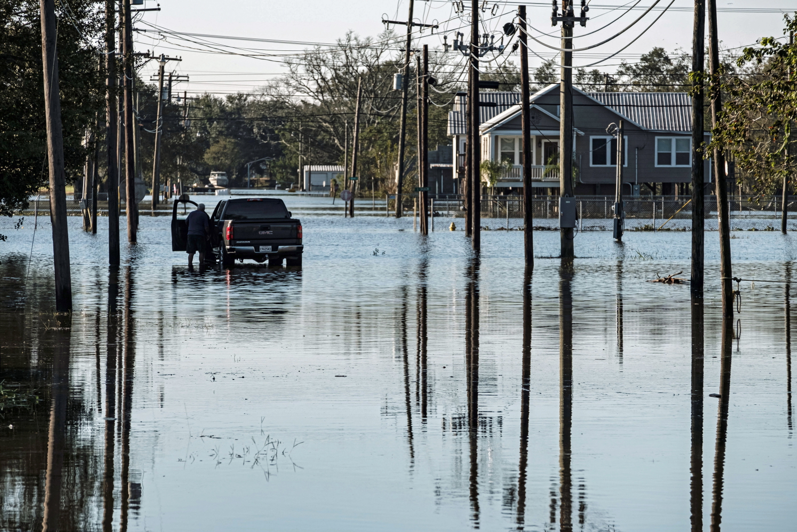 Luizjana po przejściu huraganu Delata Fot. PAP/EPA/DAN ANDERSON