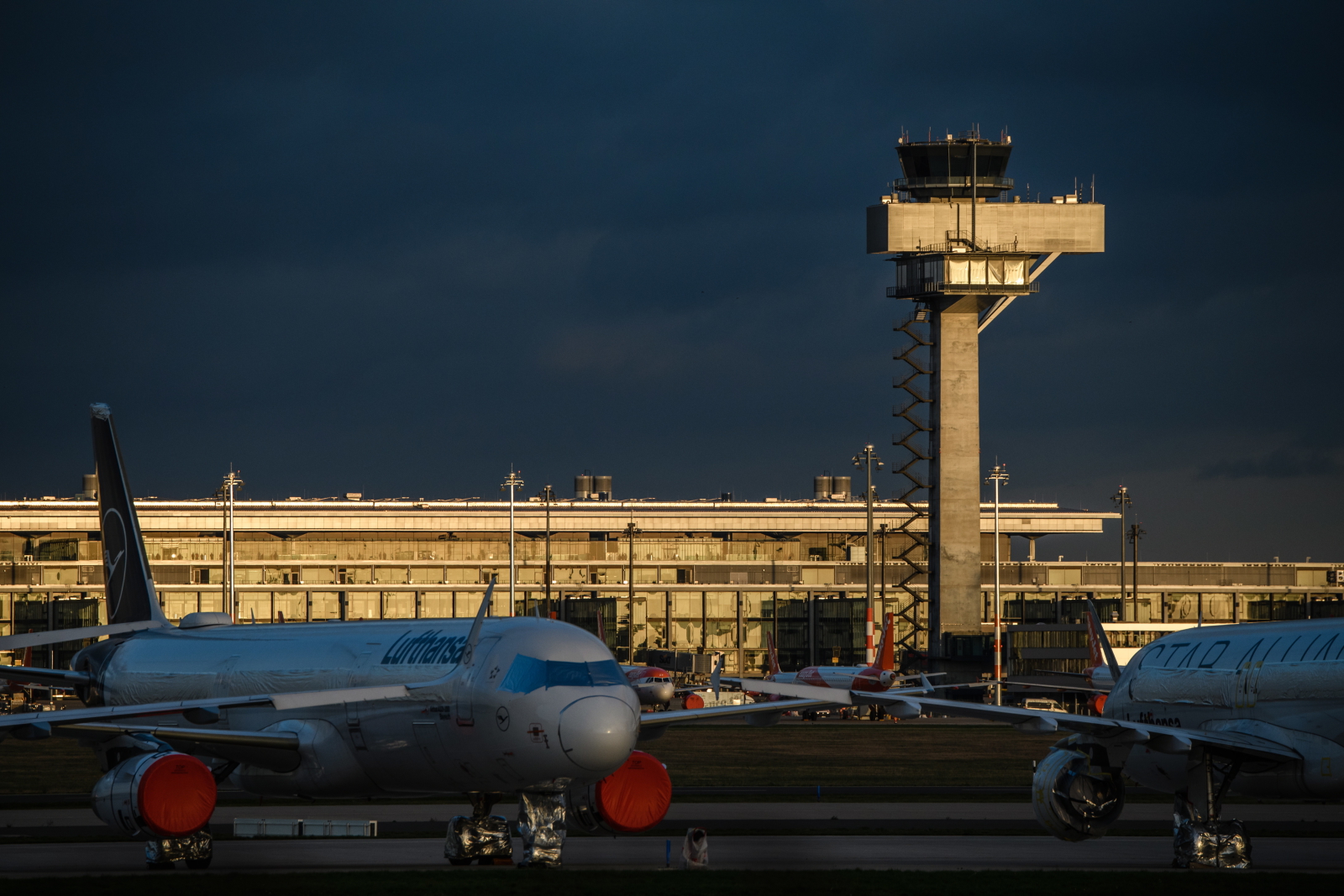 Lotnisko w Niemczech fot. EPA/CLEMENS BILAN 