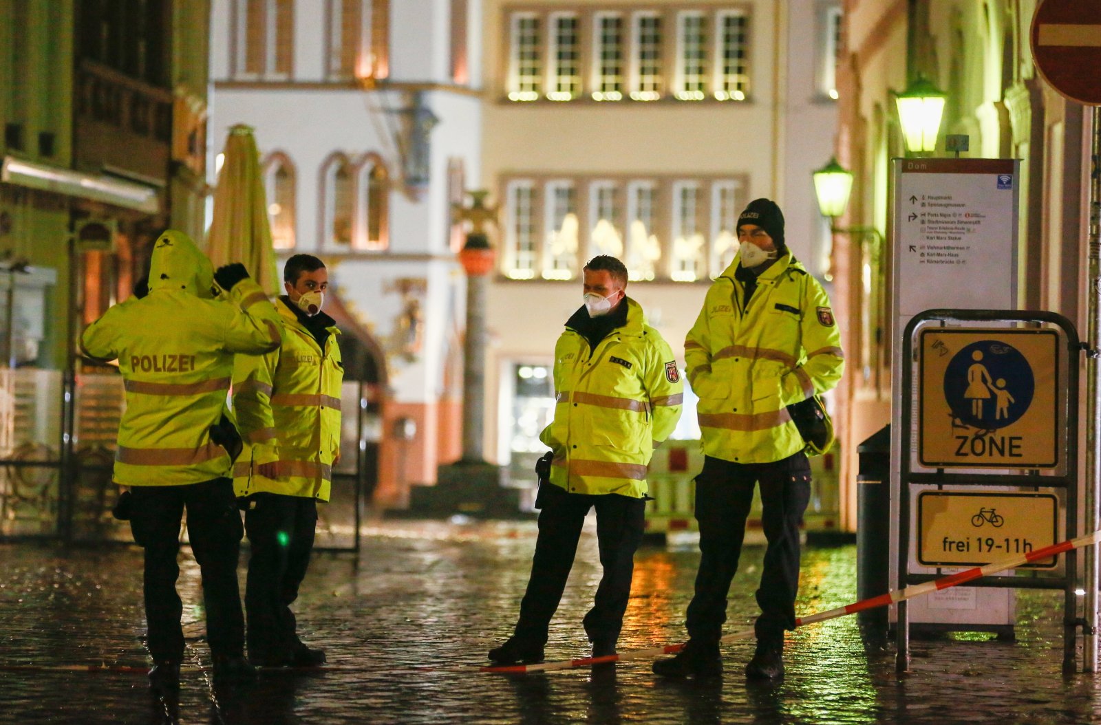 Trwa dochodzenie niemieckiej policji po tragicznym wypadku w Trewirze. Fot. EPA/JULIEN WARNAND 