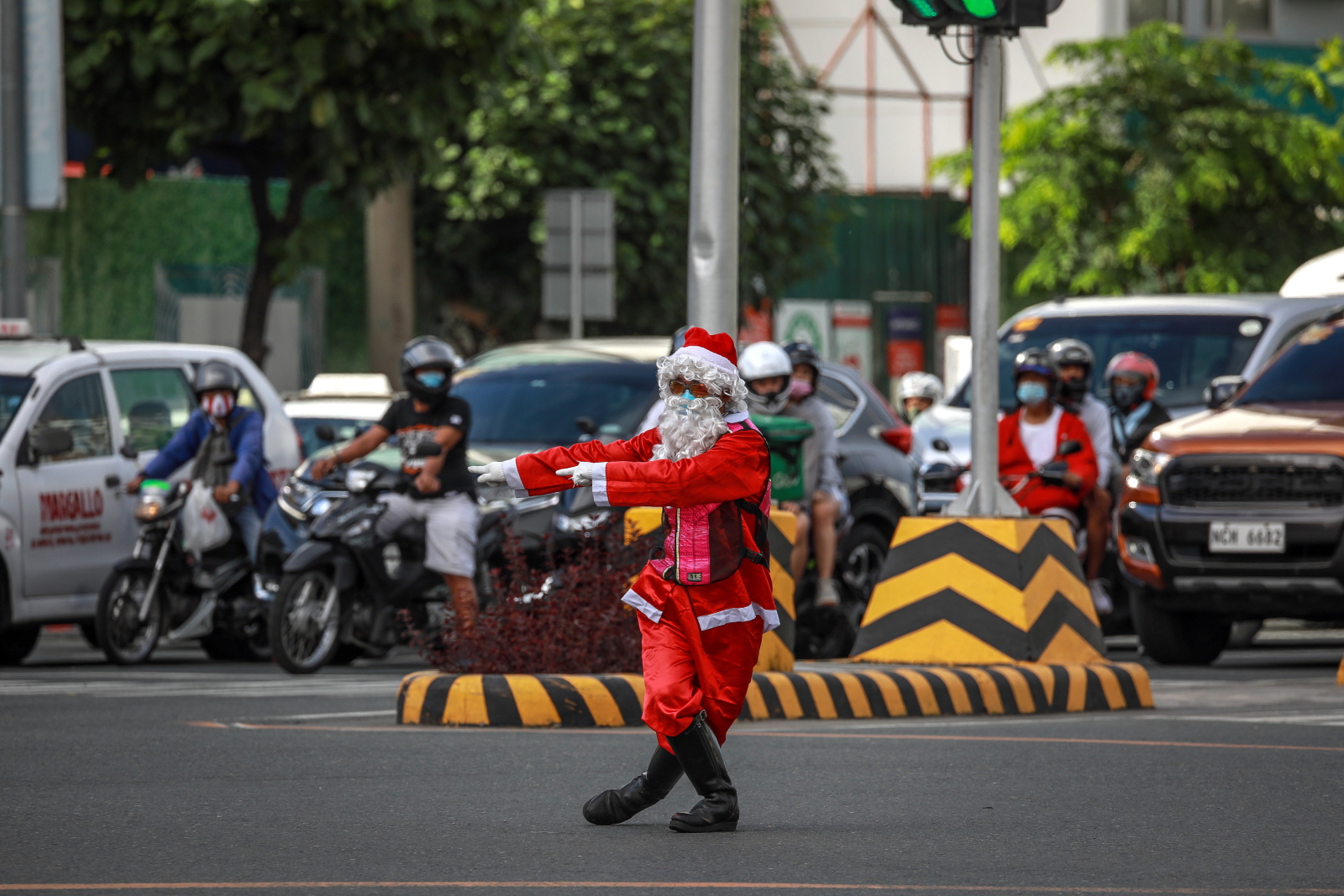 Filipiny przygotowania do siat Bożego Narodzenia EPA/MARK R. CRISTINO 