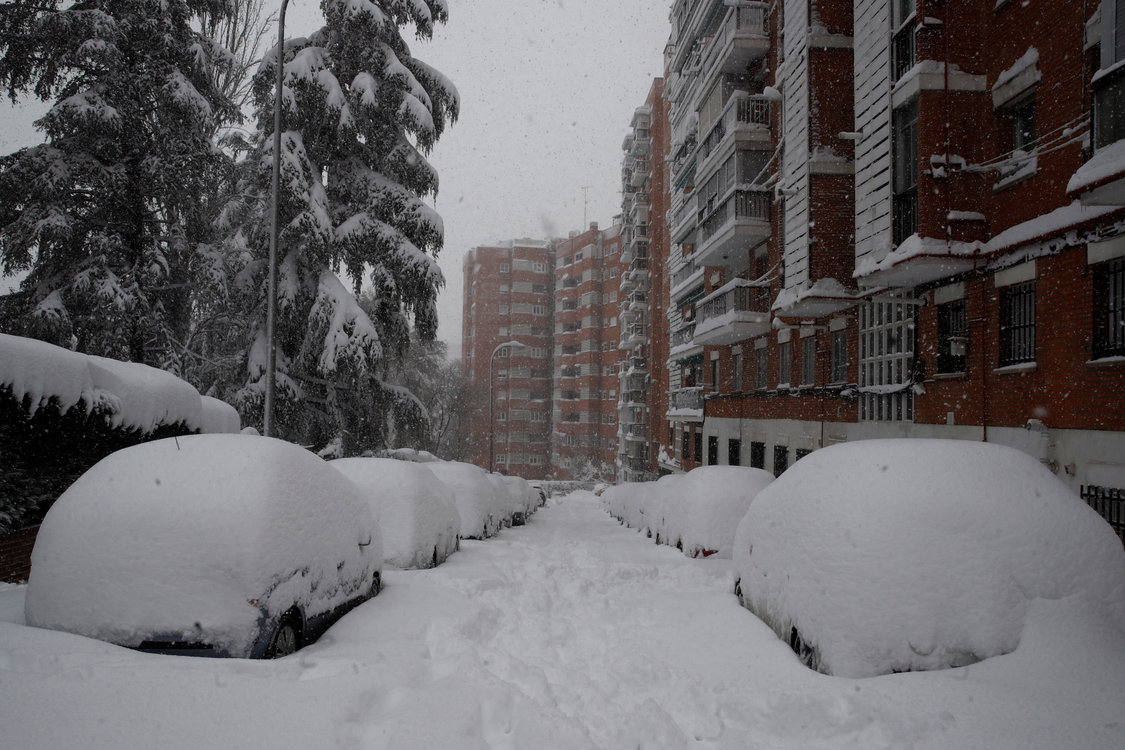Hiszpania zasypana śniegiem EPA/BALLESTEROS 