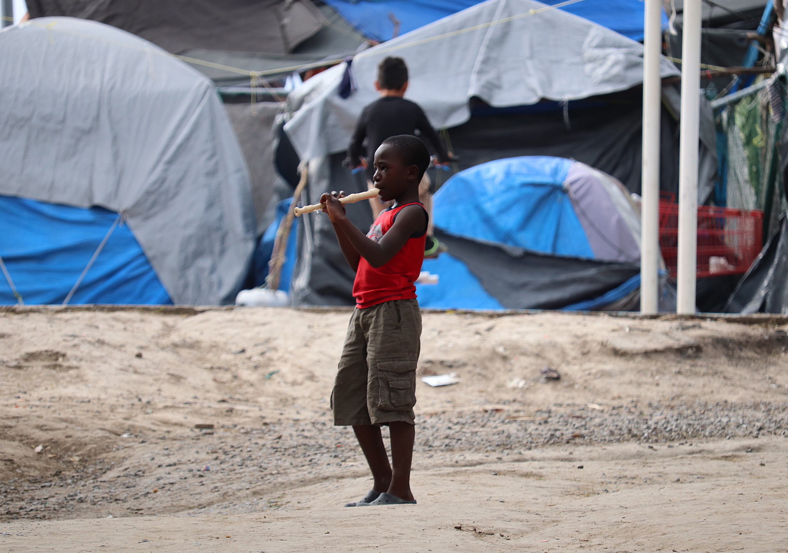 Migranci w obozach dla uchodźców w Meksyku fot. EPA/Abraham Pineda-Jacome
