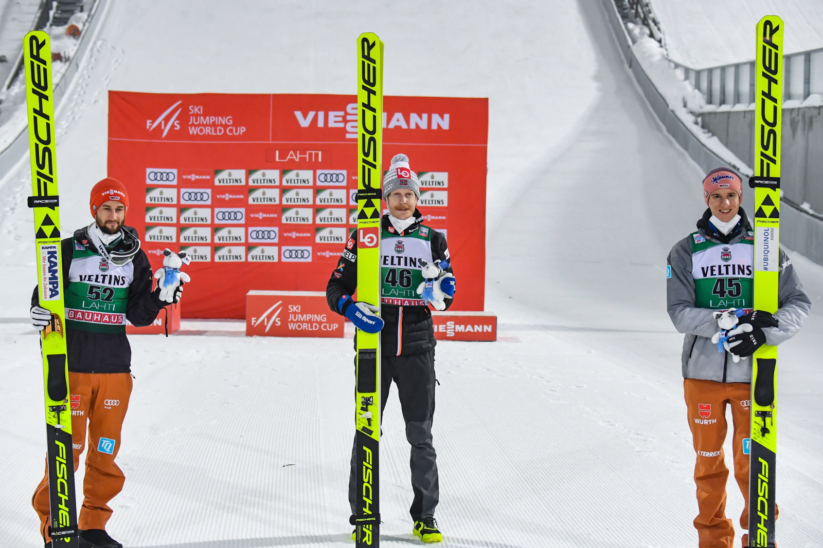 Skoki narciarskie w Lahti fot. EPA/KIMMO BRANDT 
