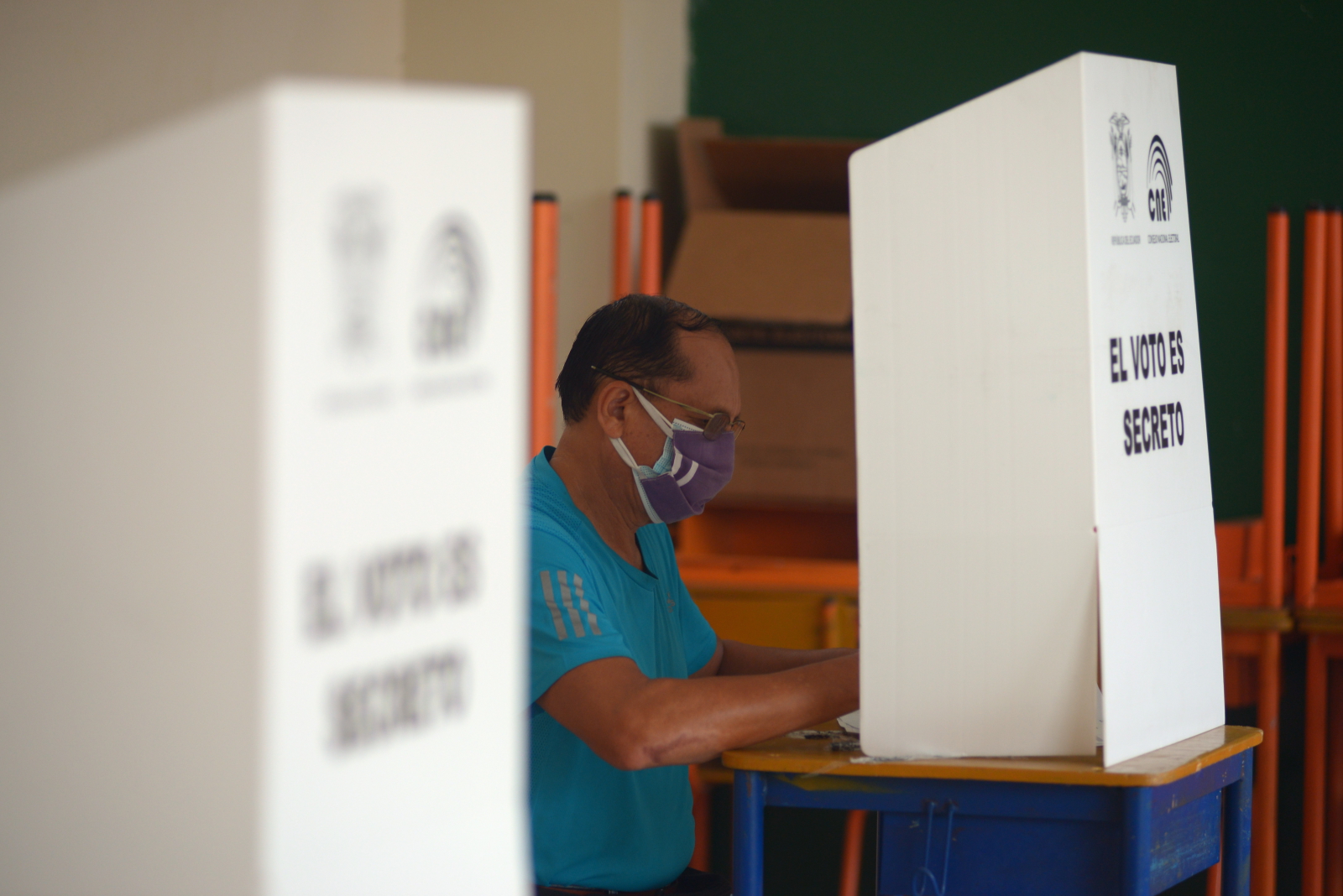 Wybory w Ekwadorze fot. EPA/MARCOS PIN 
