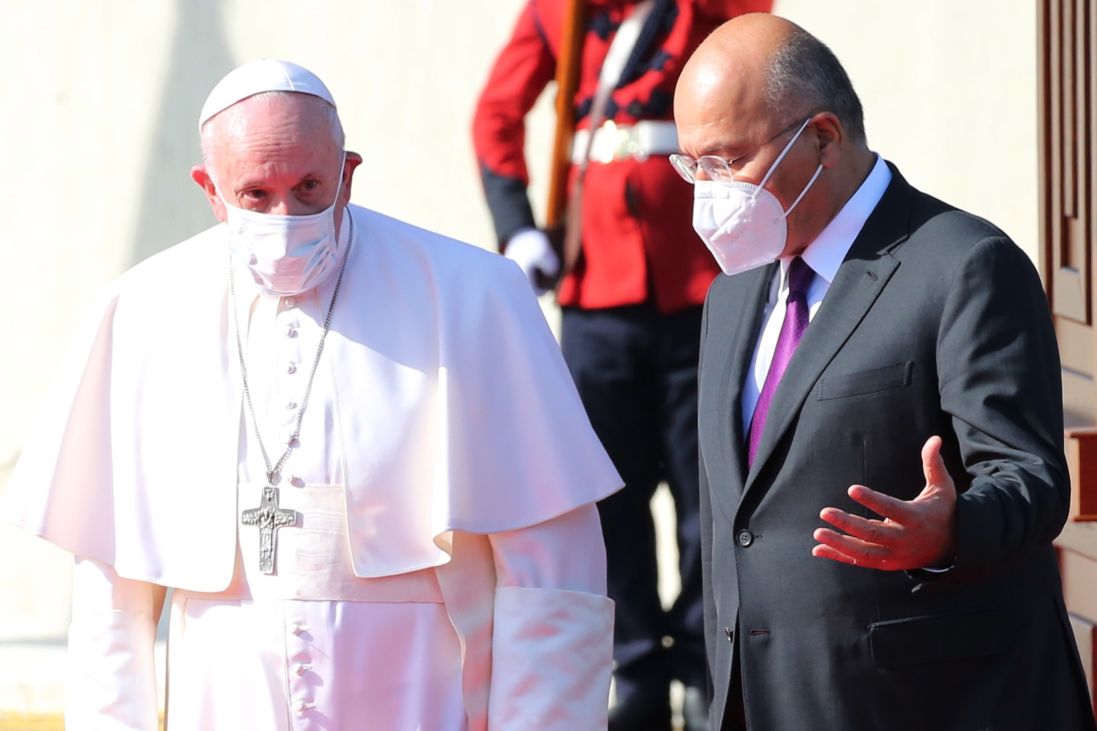 Franciszek z prezydentem Iraku fot. EPA/AHMED JALIL 

