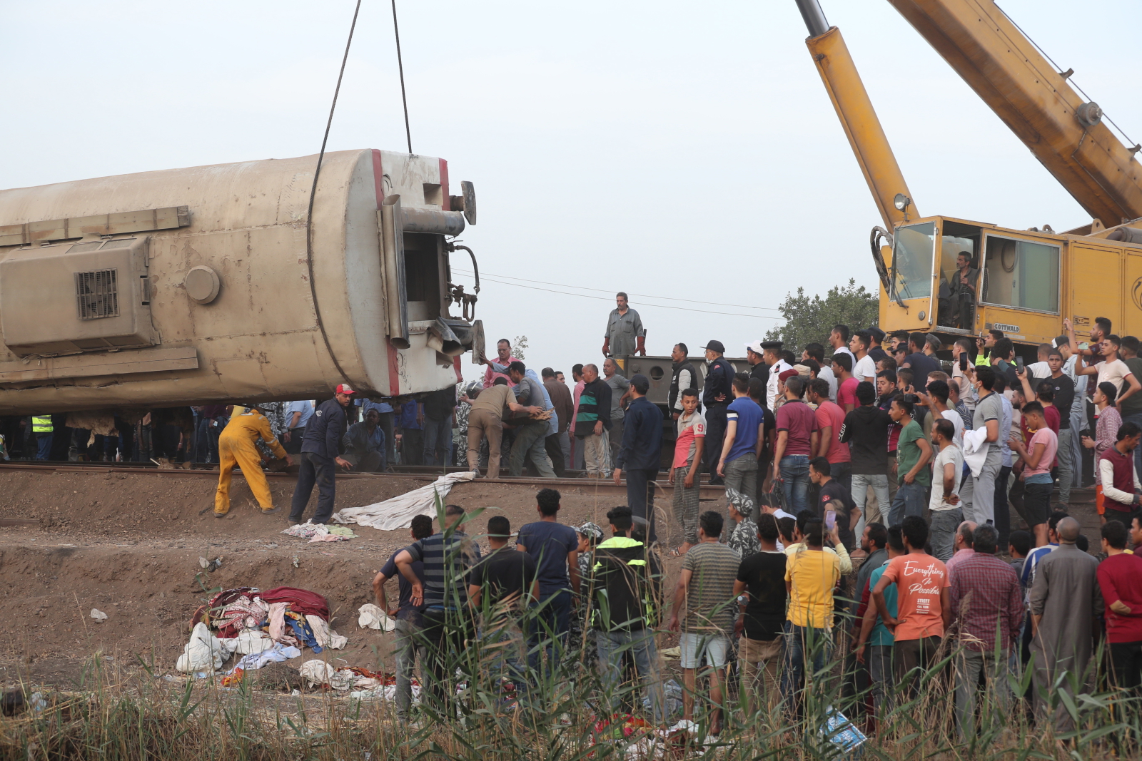 Katastrofa kolejowa w Egipcie EPA/KHALED ELFIQI 