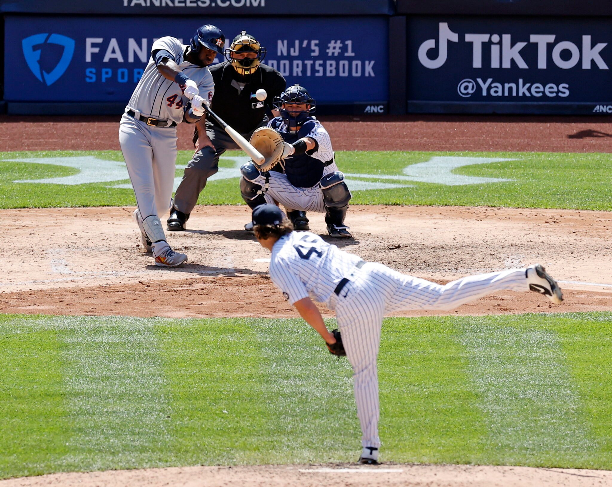 baseball w USA. mecz Houston Astros kontra New York Yankees. fot. EPA/JASON SZENES 
Dostawca: PAP/EPA.