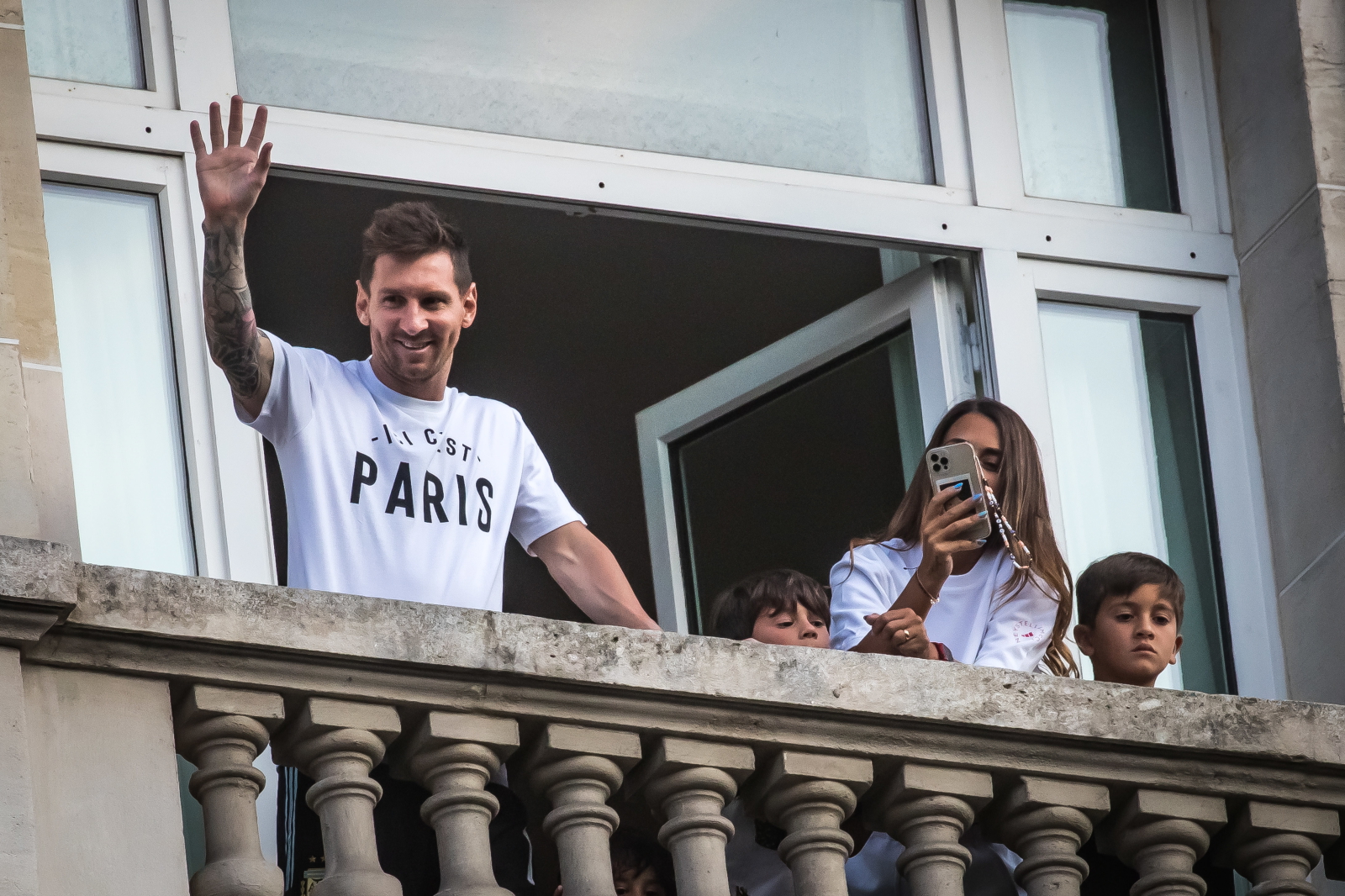 Messi teraz w Paris Saint-Germain fot. EPA/CHRISTOPHE PETIT TESSON  Dostawca: PAP/EPA.