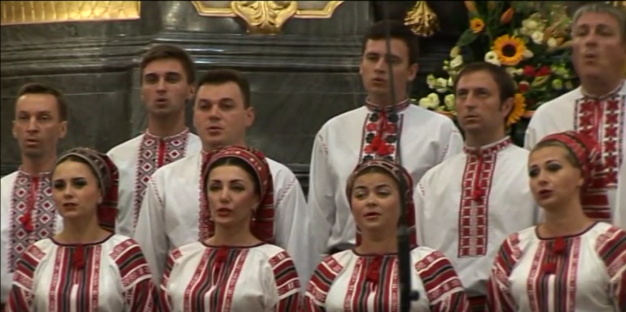 L’ensemble national de chants et de danses de Kiev remercie la Pologne