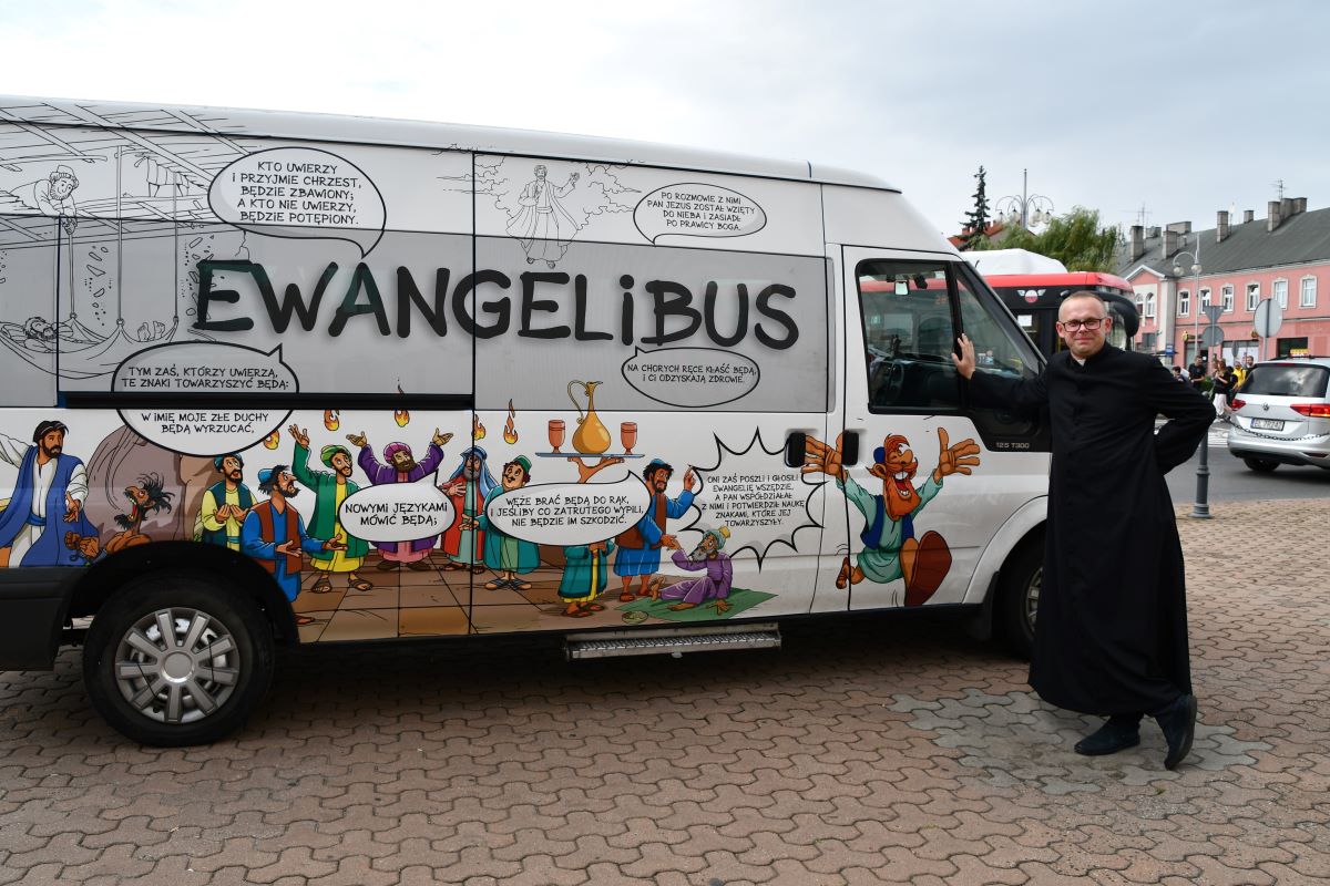 Ks. Plata: parafia jest najlepszym miejscem do formacji [ROZMOWA]