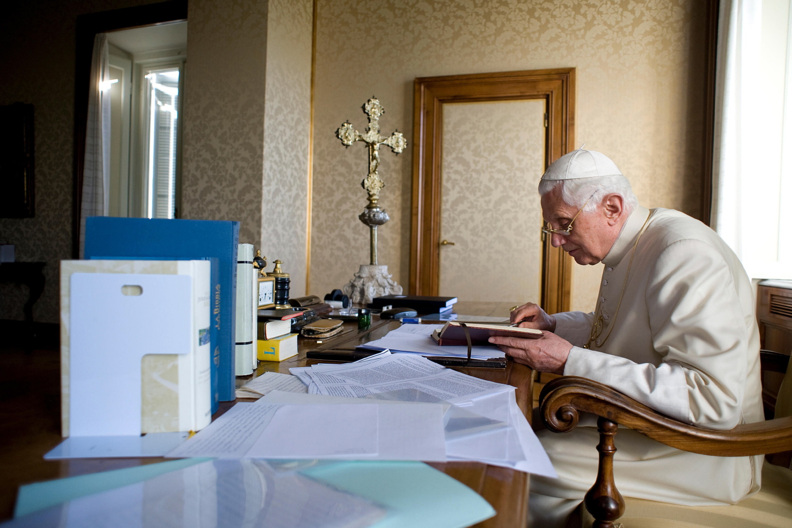 Les homélies de Benoît XVI seront publiées.  adressée aux membres du ménage