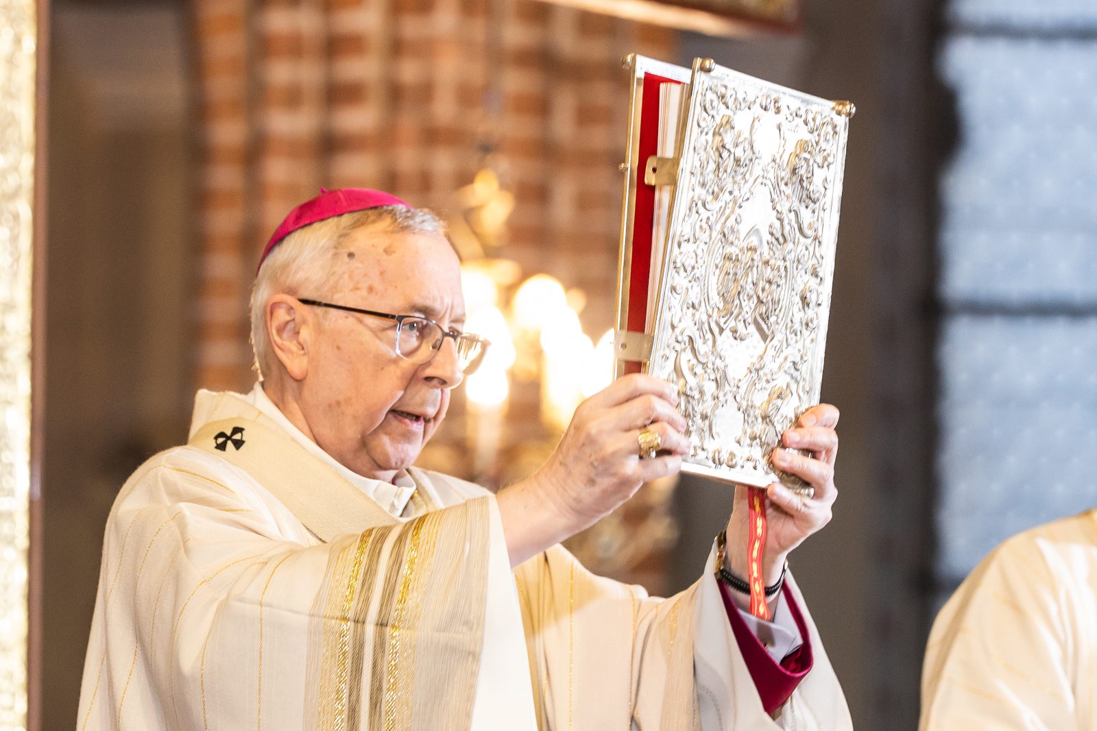 Abp Gądecki: Wielki Czwartek jest dziękczynieniem za Eucharystię i kapłaństwo [+GALERIA]