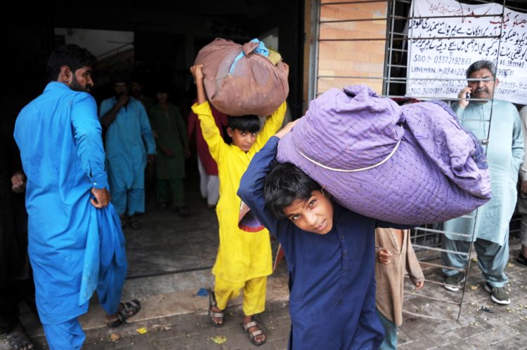 USA: katoliccy duchowni niosą posługę sakramentalną zatrzymanym imigrantom