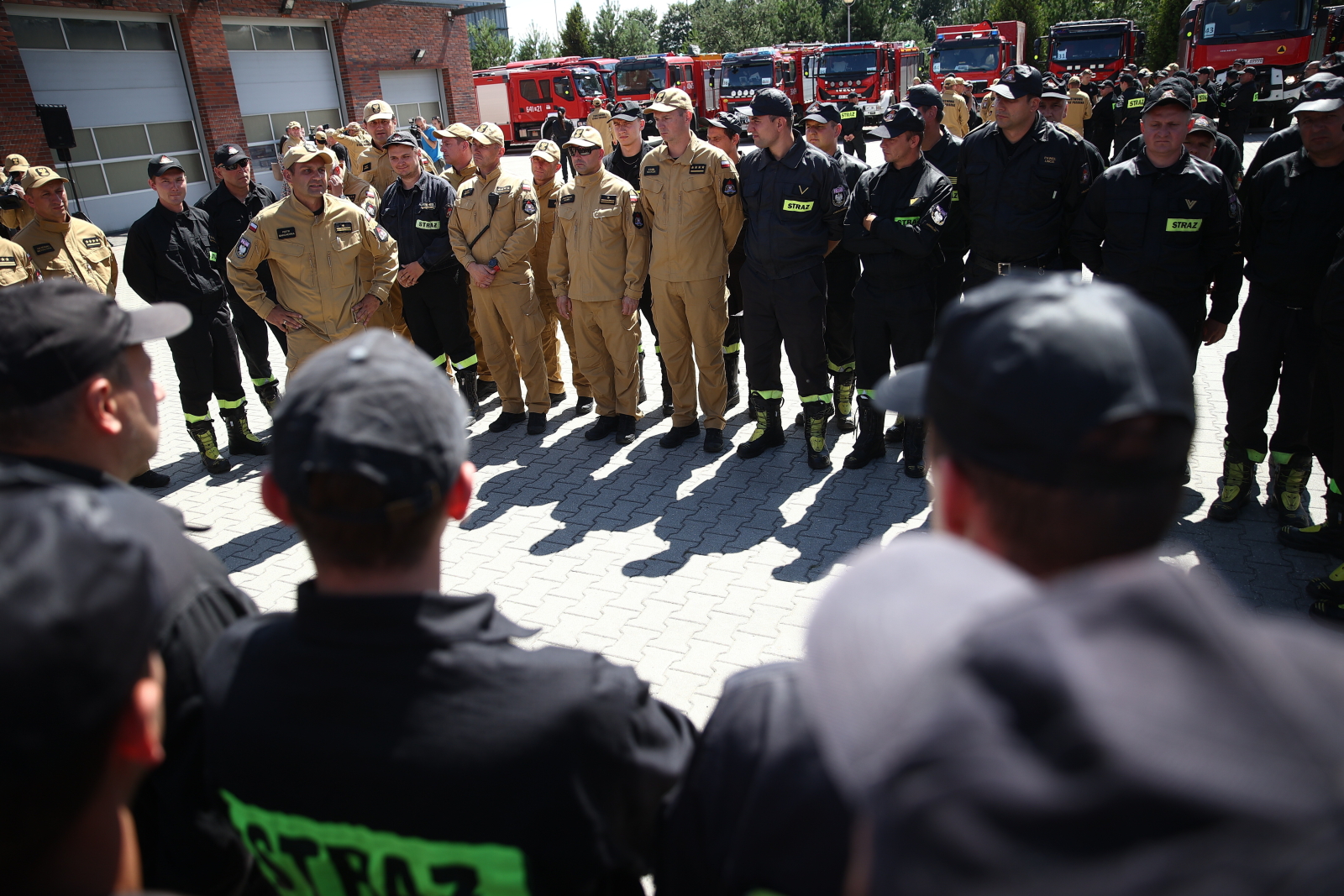 Strażacy wrócili z Grecji do Polski. Dwa tygodni walczyli z pożarami, ratowali ludzi [+GALERIA]