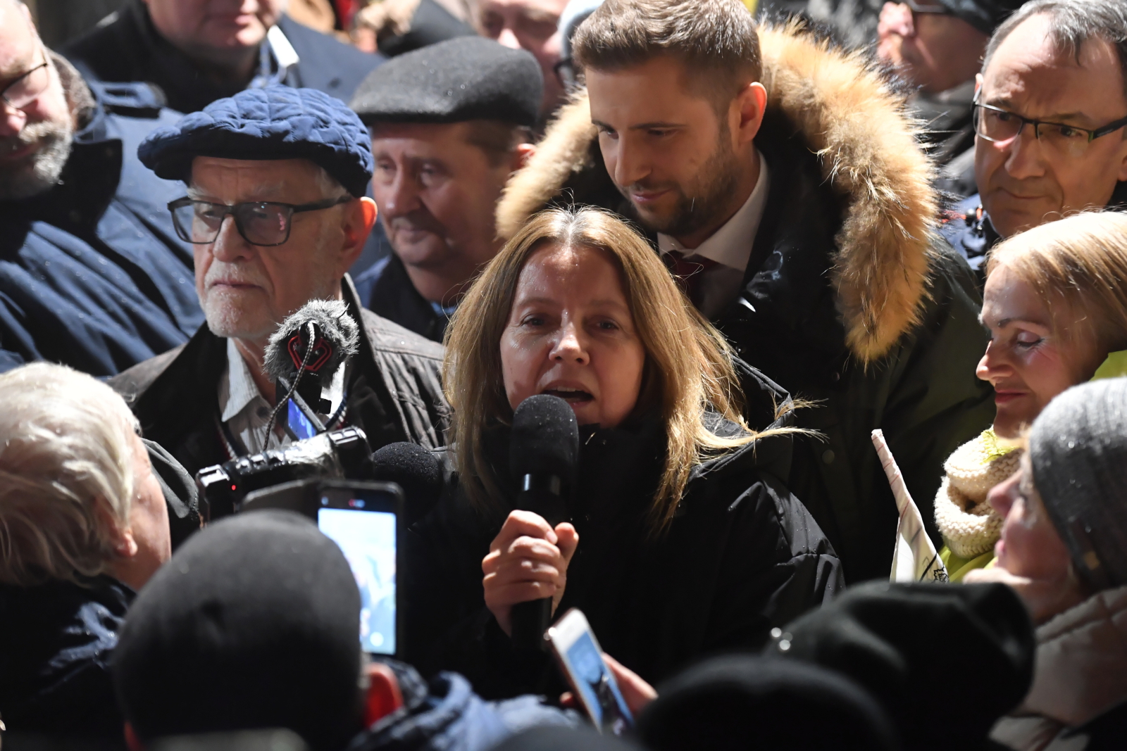 Warszawa: demonstracja w obronie wolności mediów [+GALERIA]