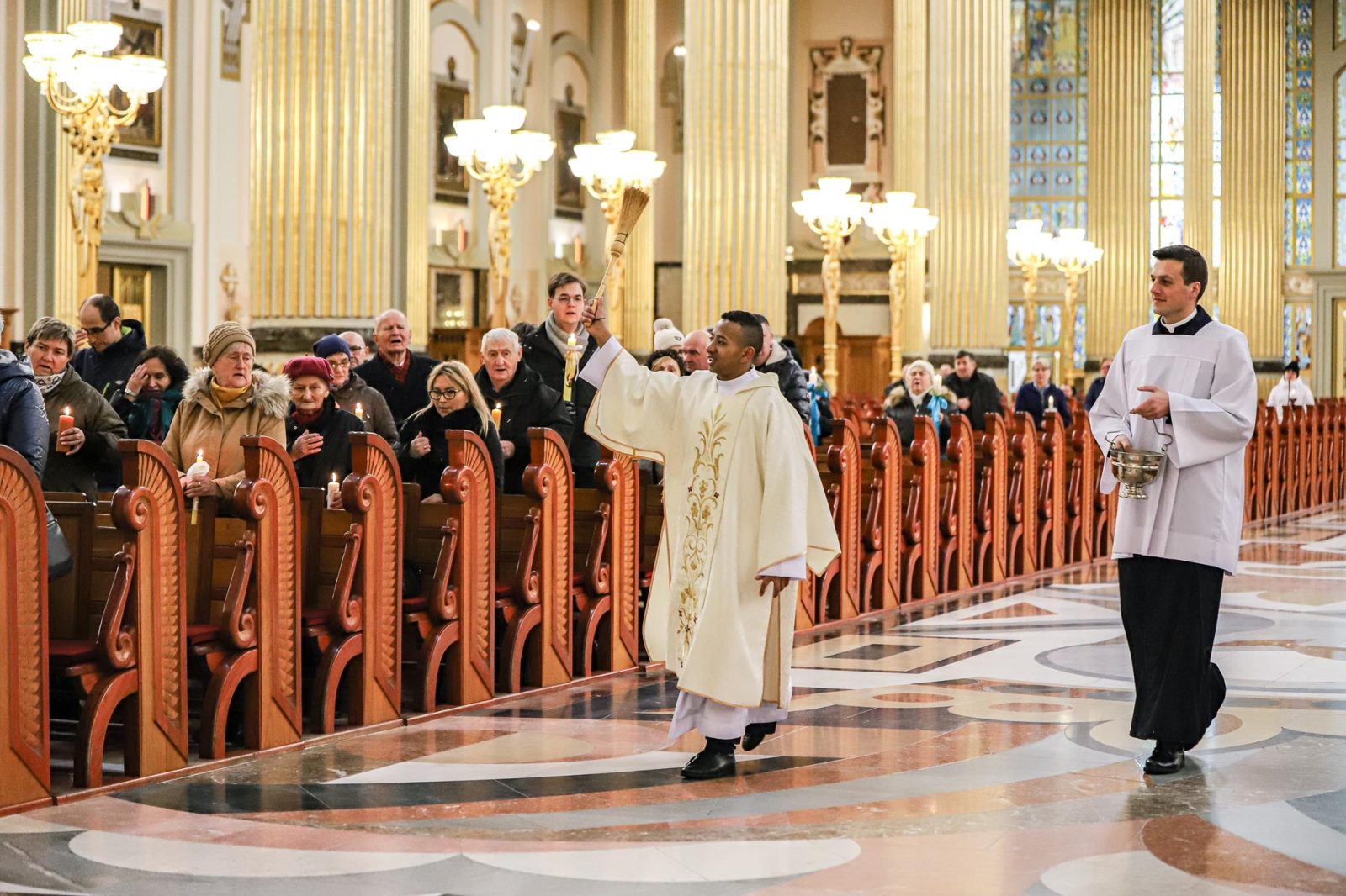 Jedność w różnorodności powołań. Dzień Życia Konsekrowanego w Licheniu [+GALERIA]