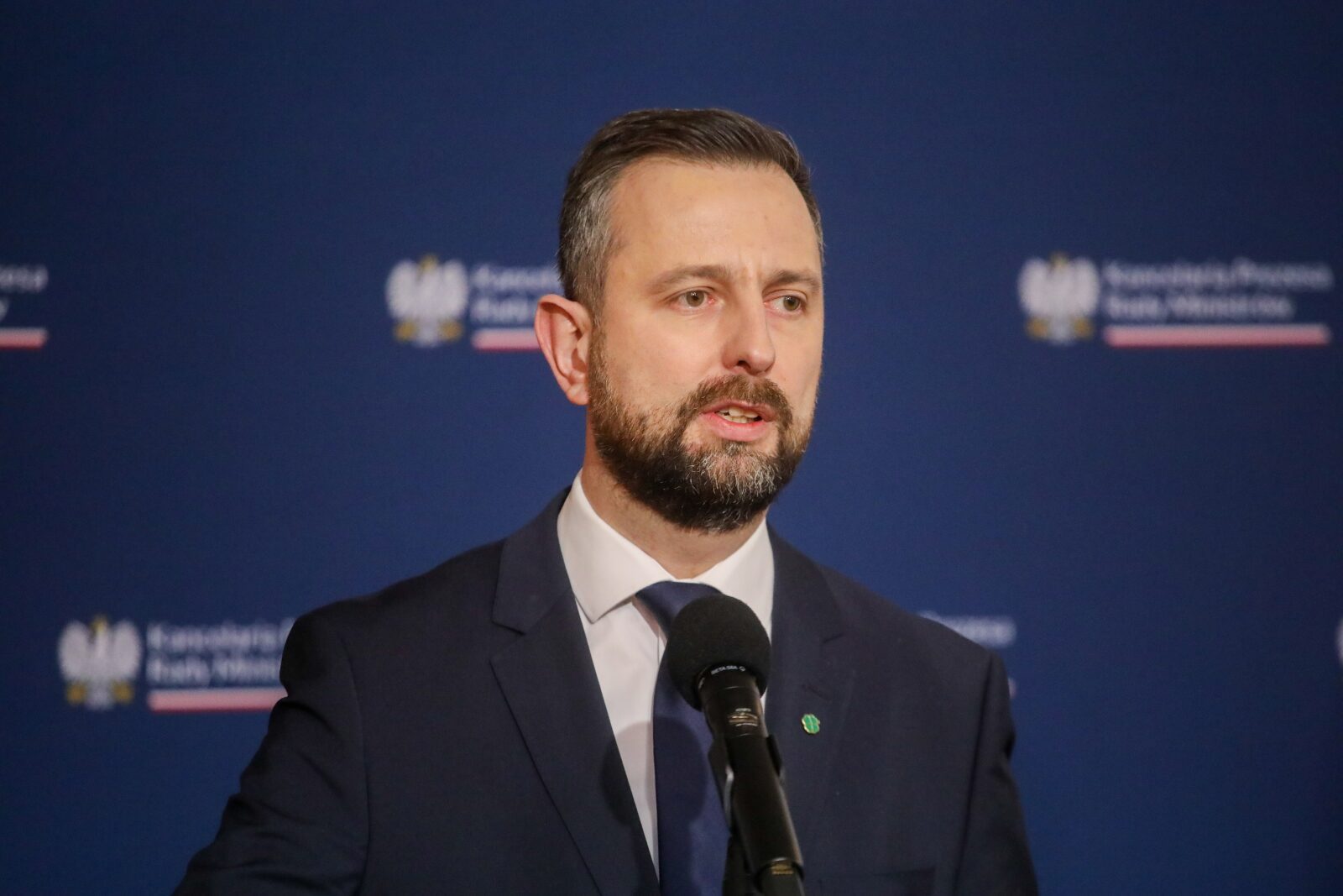 Szef MON: nad Polską trwa operacja neutralizacji obiektów, które naruszyły granicę RP