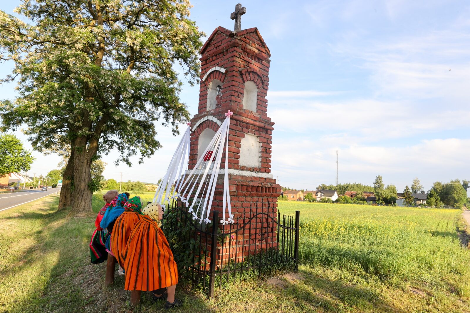 Maryja prowadzi do Jezusa. Nie zatrzymuj się w połowie drogi [KOMENTARZ]