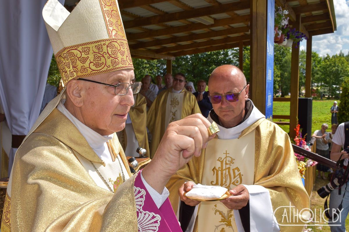 Białoruś: katolicy oddali hołd pionierom odrodzenia Kościoła