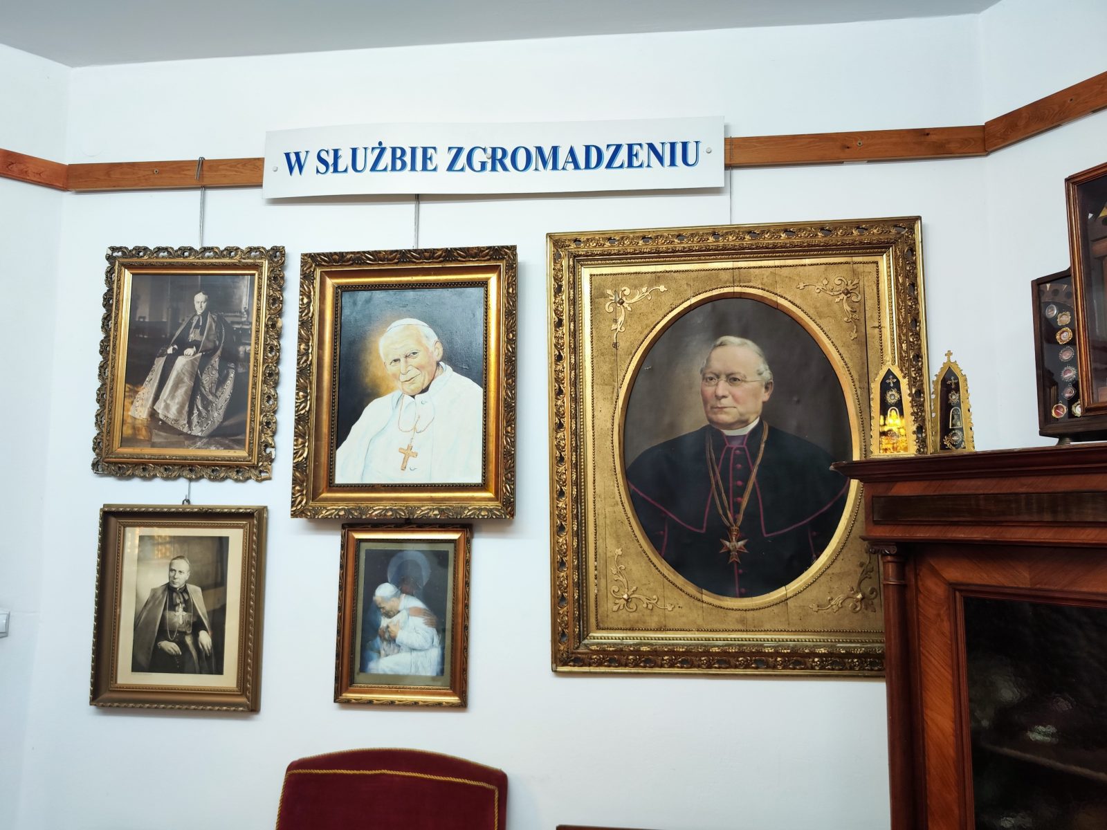 Tabernakulum w obrazie, różaniec z chleba i zastawa Jana Pawła II [REPORTAŻ]