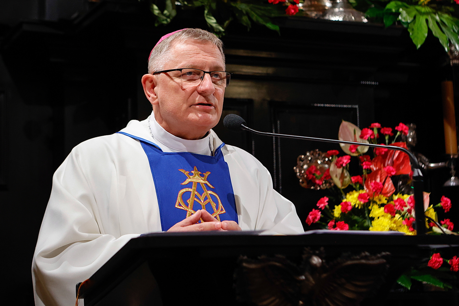 Bp Krzysztof Zadarko: Maryja jest Matką teraźniejszości, przyszłości i spokoju