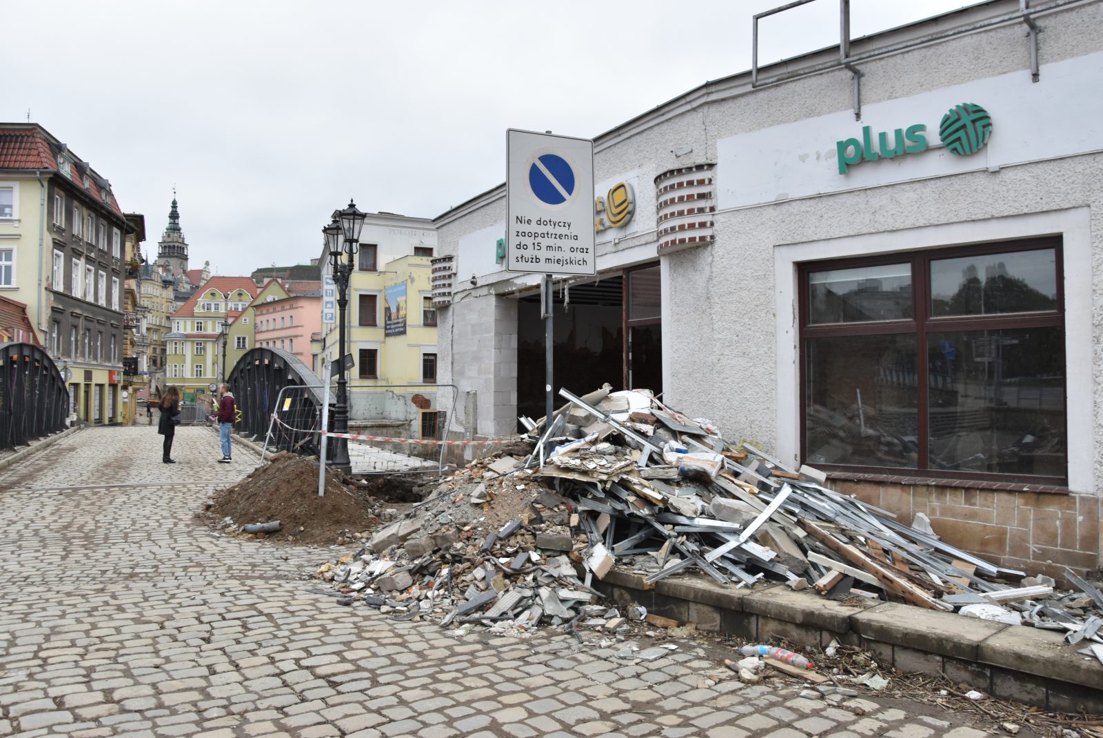 Kłodzko: odpust w oczyszczonym po powodzi kościele franciszkańskim [FOTOREPORTAŻ]