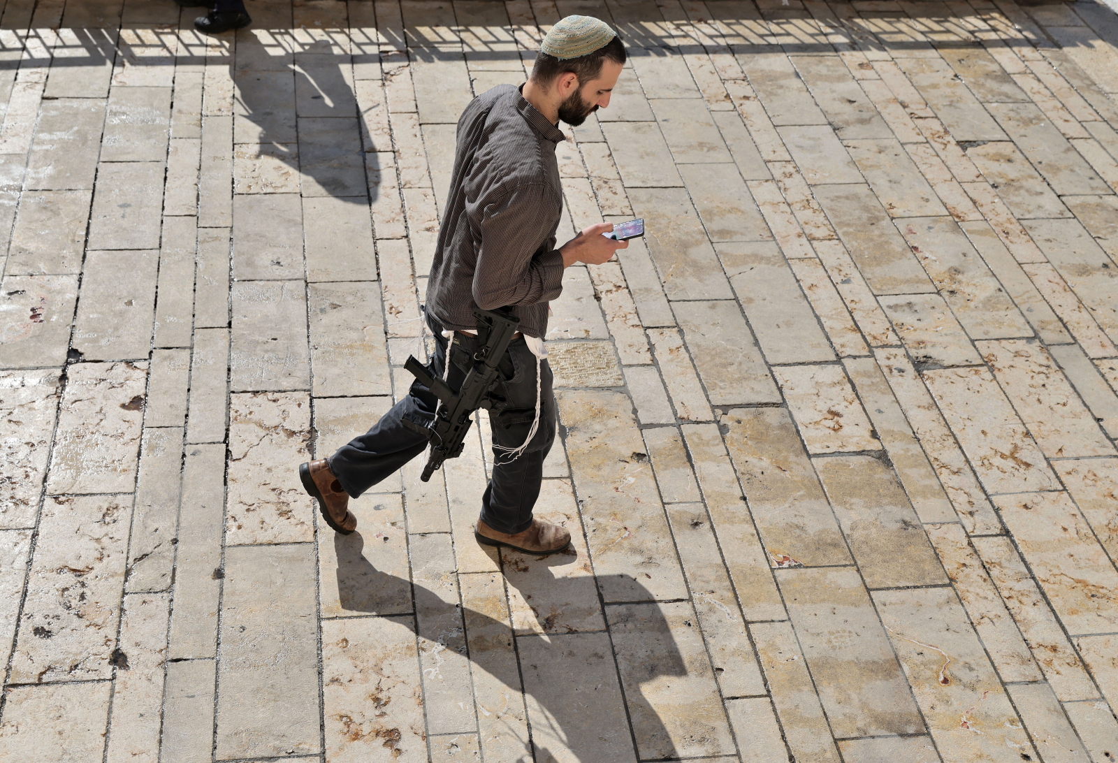 Międzynarodowa grupa biskupów wstrząśnięta sytuacją w Ziemi Świętej