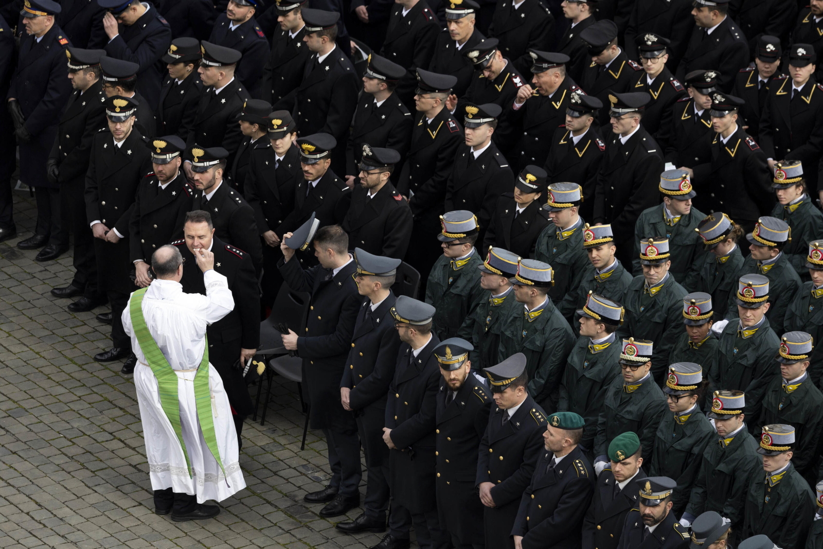 Franciszek przewodniczył mszy świętej z okazji Jubileuszu Wojska, Policji i Służb Mundurowych