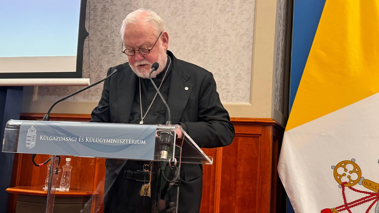Specjalny wysłannik Watykanu abp Gallagher udaje się na Ukrainę