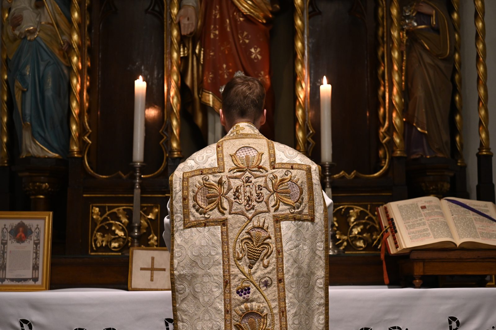 Czy obie formy rytu rzymskiego znajdą się w jednym Mszale?