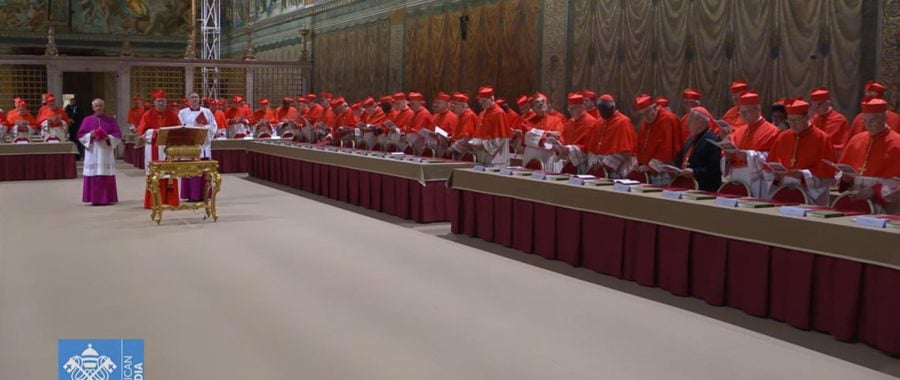 Kto wygrał pierwszą turę konklawe? Dziennikarze zdradzają szczegóły