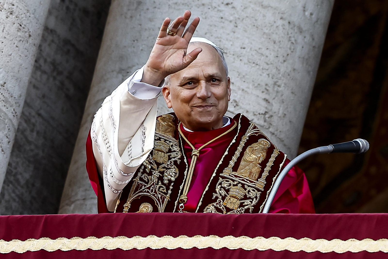 Co ChatGPT wie o papieżu Leonie XIV?