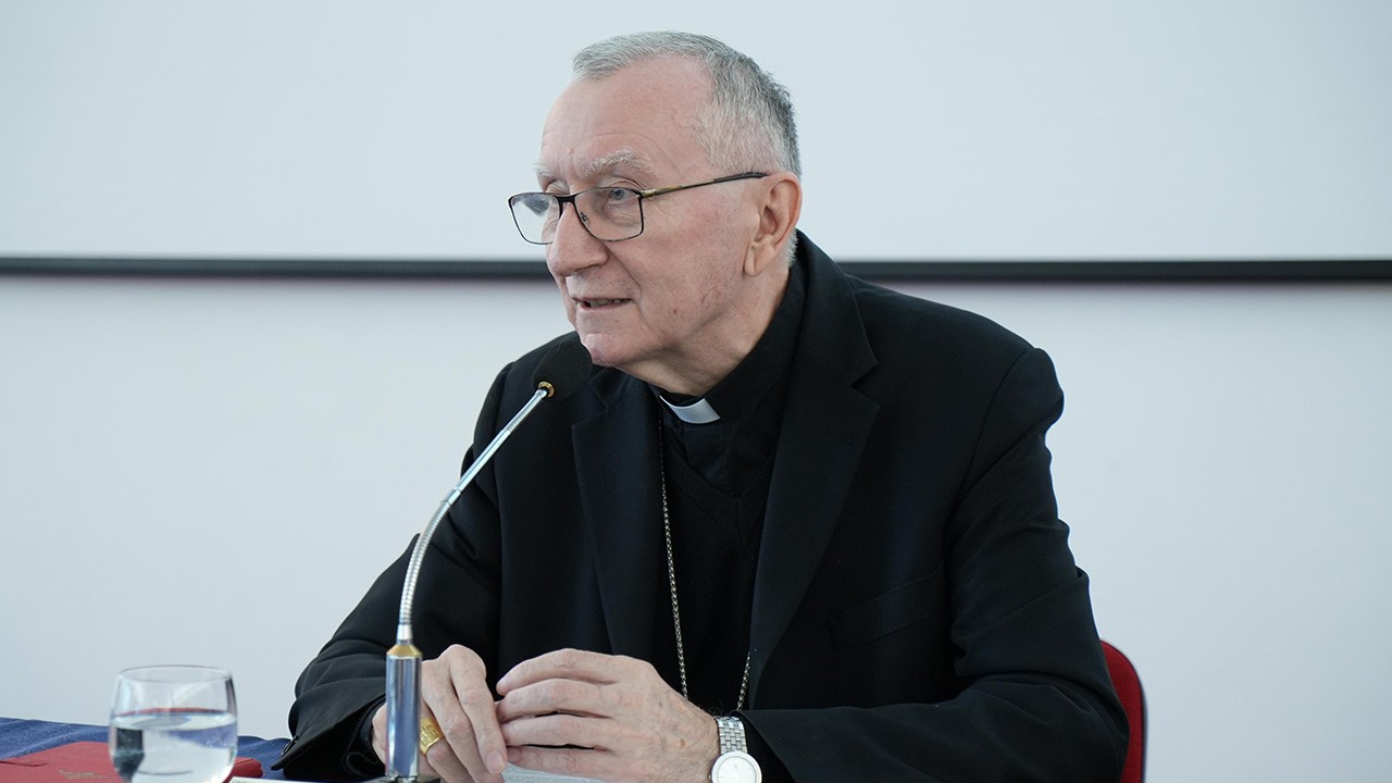 Kard. Parolin o Gazie: niedopuszczalne jest sprowadzanie ludzi do roli ubocznych ofiar [ROZMOWA]
